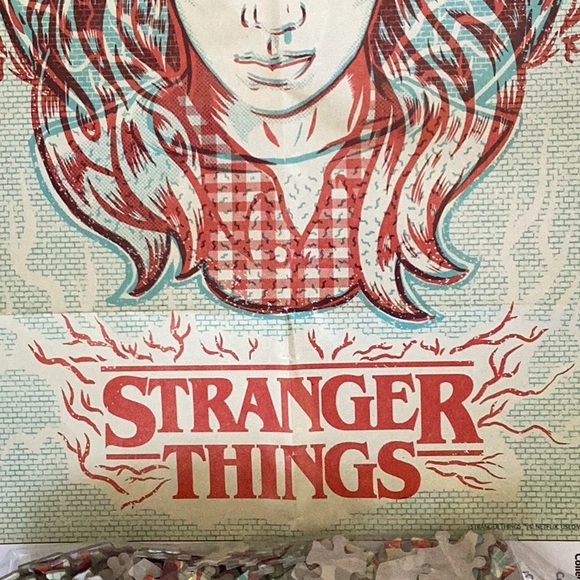 Stranger Things Puzzle - Picture 3 of 4